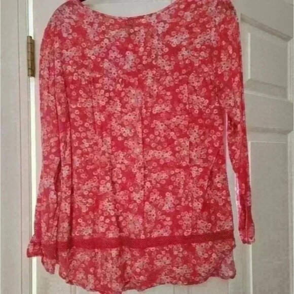 Gap Red Floral Mesh Detail Top Size L - Picture 5 of 9